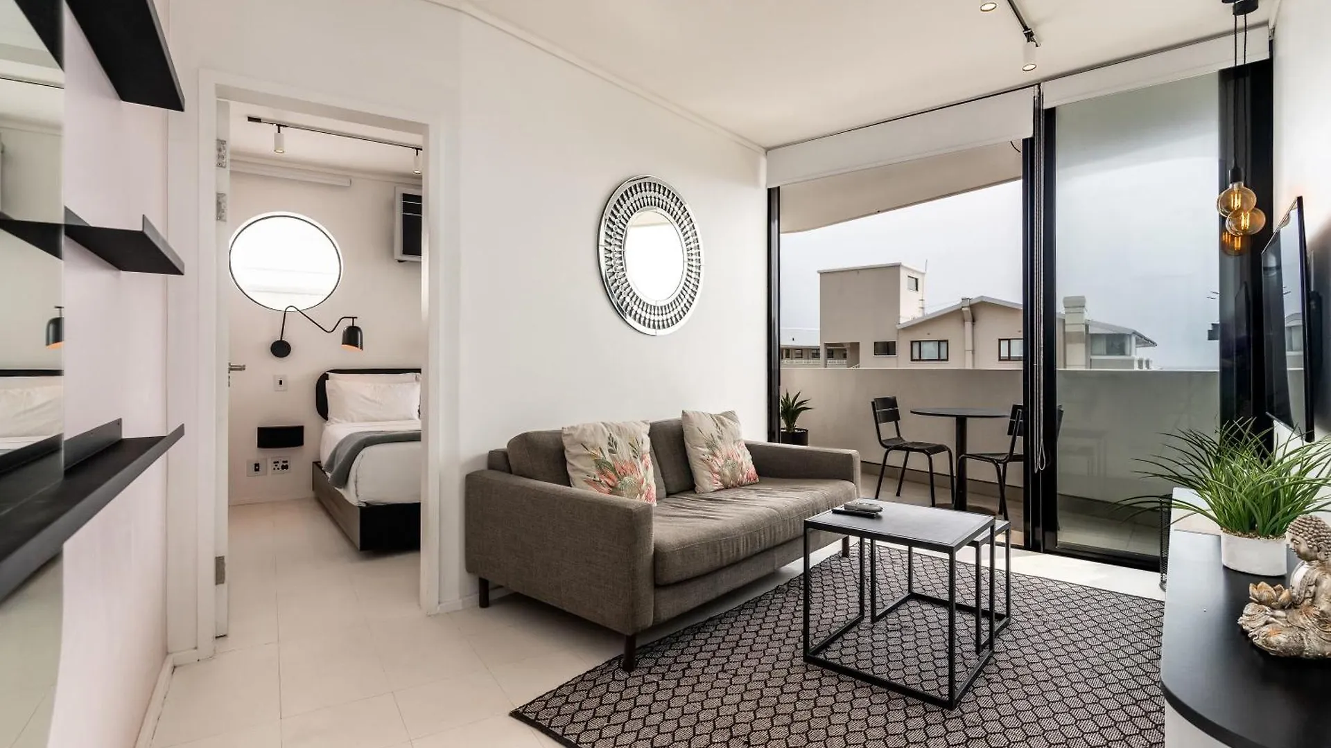Flamingo 701: 7Th Floor Sea View Apartment Ciudad del Cabo